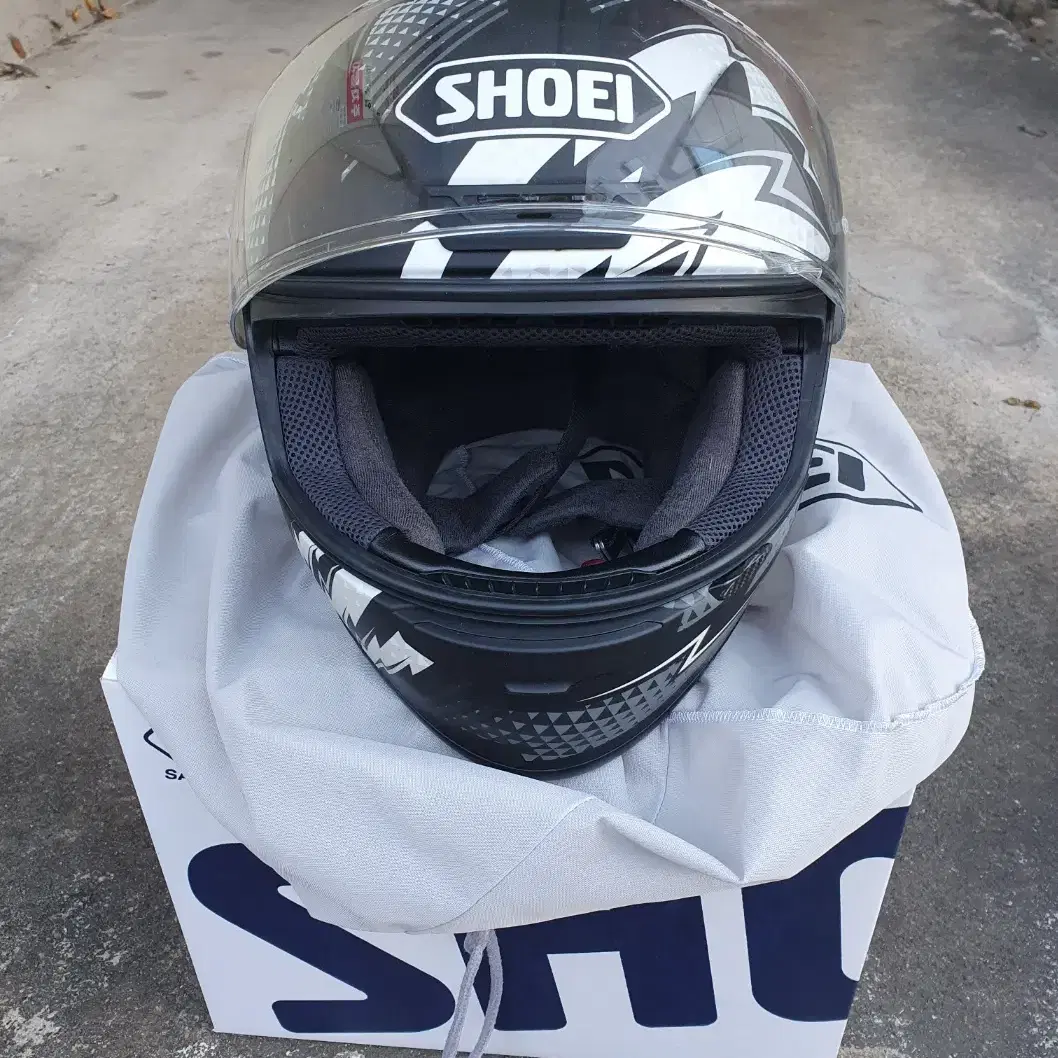 [대구] SHOEI 쇼에이 Z7 XL사이즈 팝니다