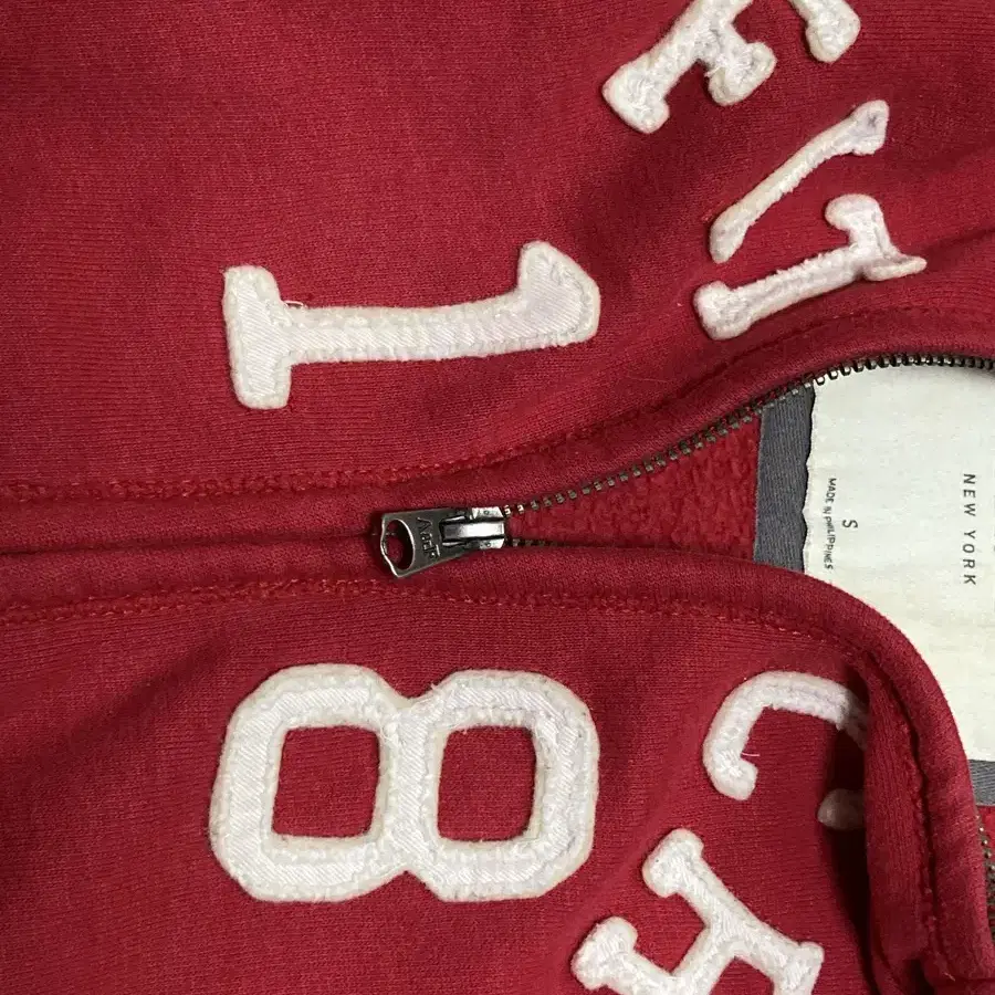 Abercrombie red zip-up hoodie 아베크롬비 후드집업