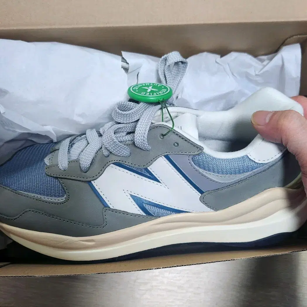 [270] New Balance 5740 Shifted