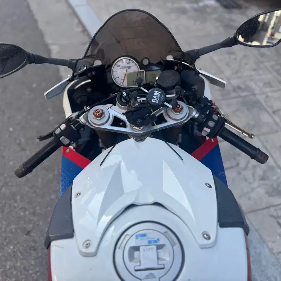 bmw s1000rr 13년식 풀배기 abs 판매합니다