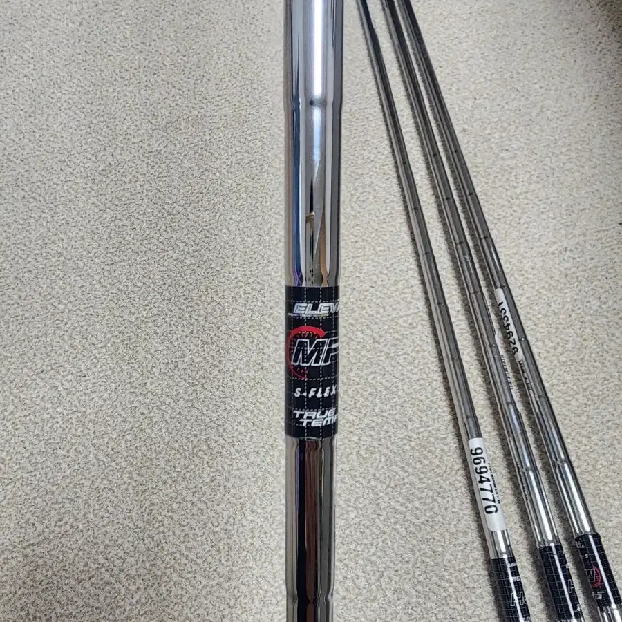 아이언 샤프트 : True temper elevate mph 95