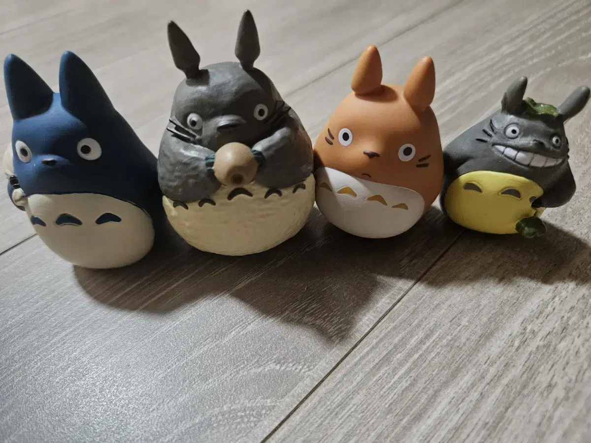 Bulk of 4 Ghibli Totoros