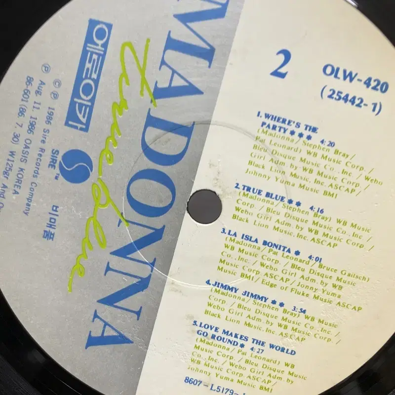 MADONNA  LP / AA7069