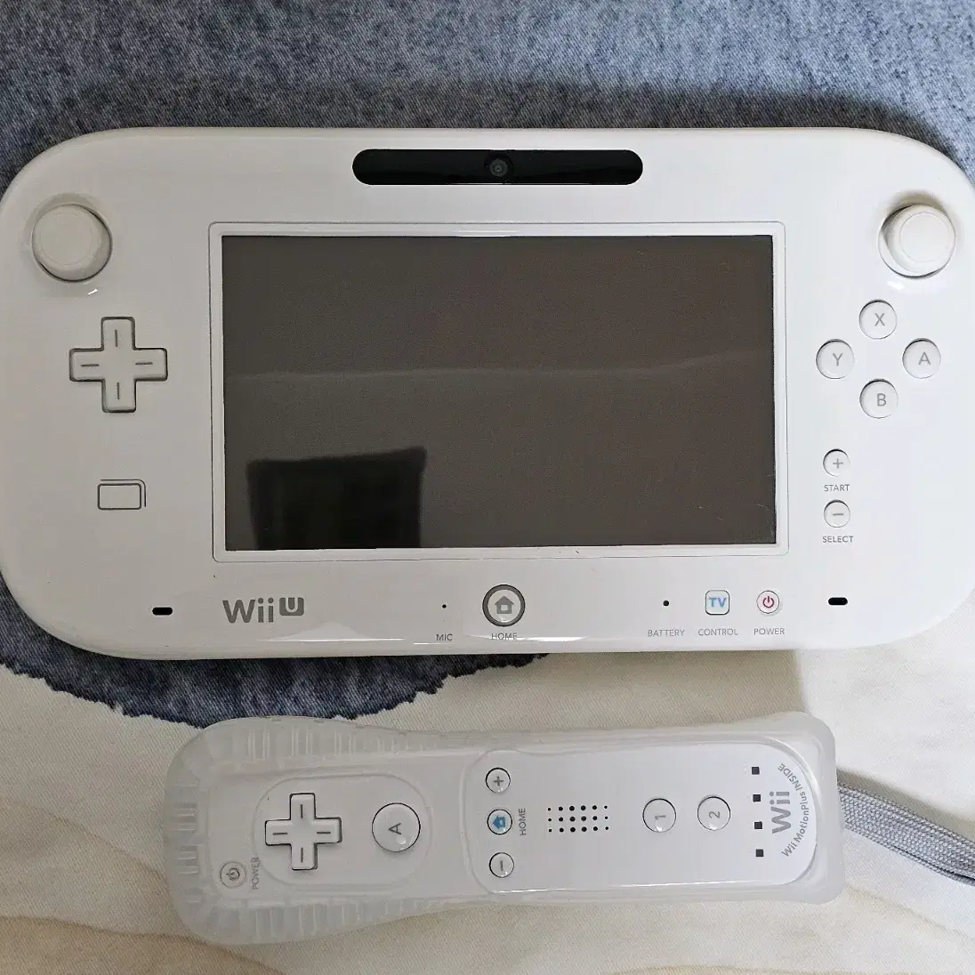 닌텐도 Wii U 마리오카트8 일본판, 베요네타, 령제로 일괄팝니다