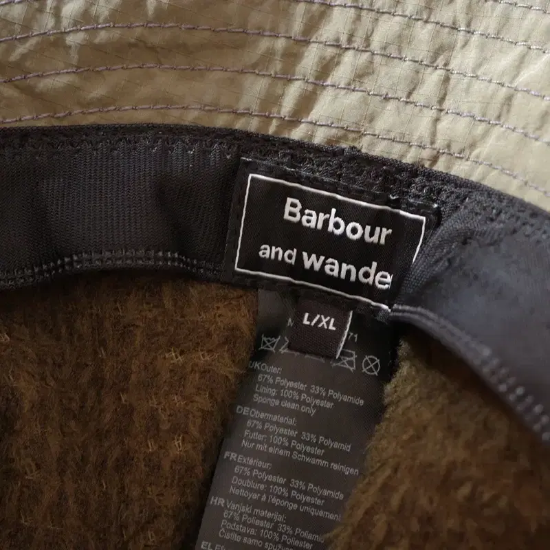 and Wander x Barbour 버킷햇