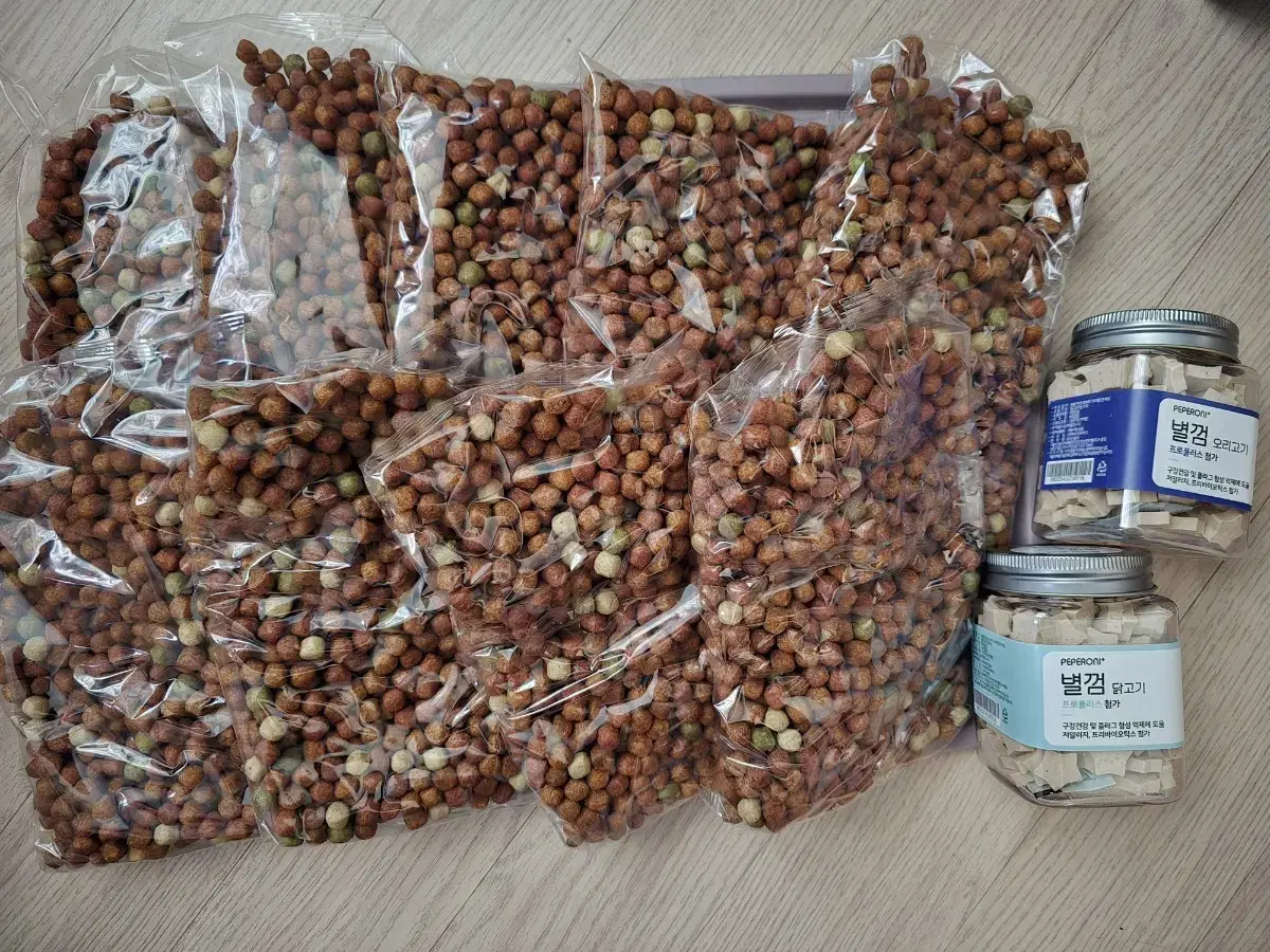 닥터소프트 강아지사료3kg+아벡시앙 사료1kg+껌4통