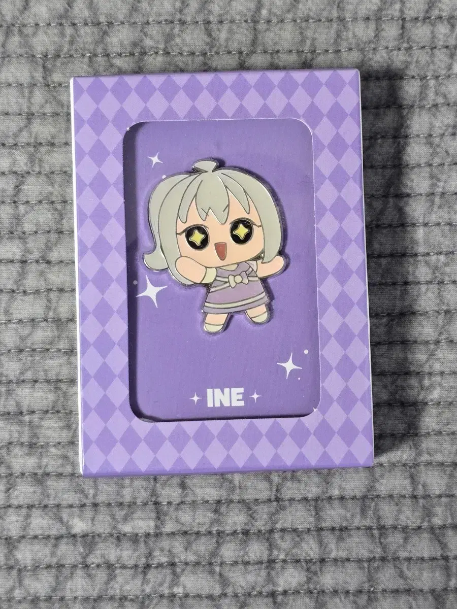 이세돌 ISEGYE IDOL Aine Metal Badge Rilpa Acrylic Keyring