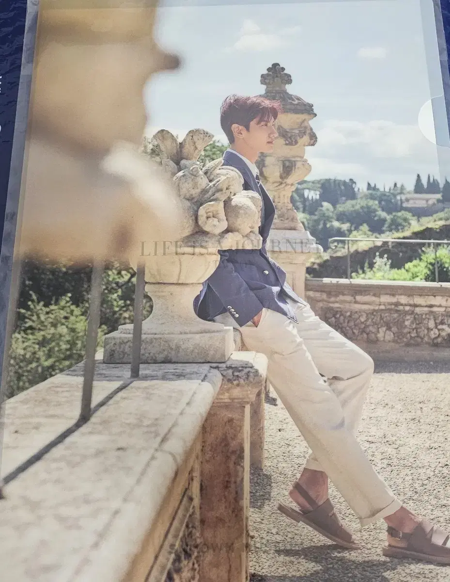 tvxq max changmin L-holder