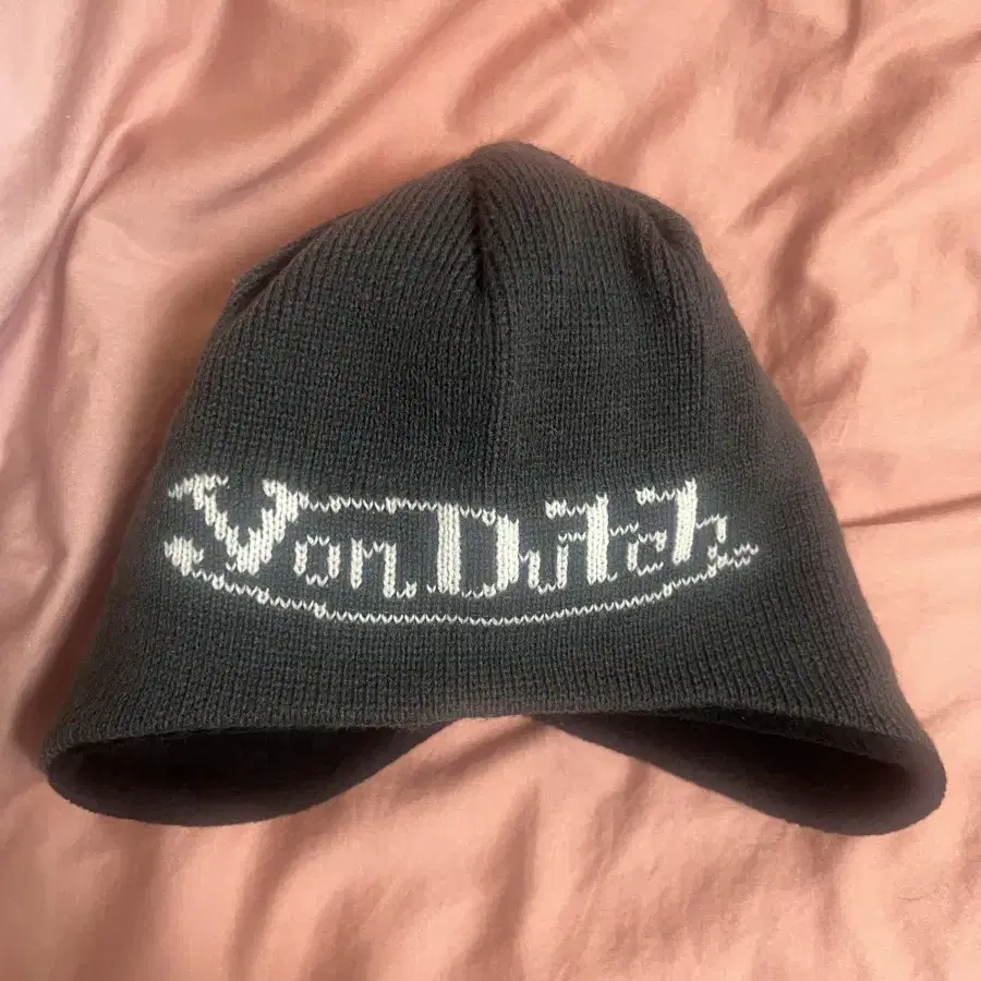 Von Dutch 본더치 비니