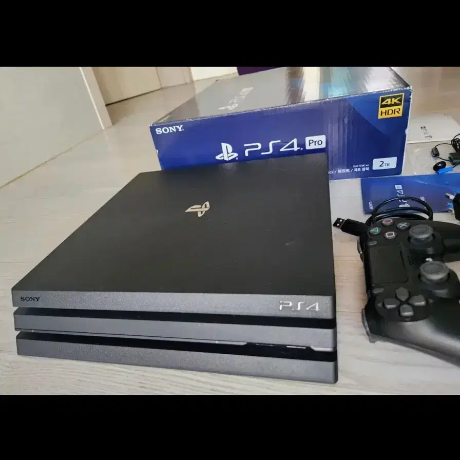 PS4 Pro(플스4 프로) 7218C 2T 2테라 제트블  본체 박스셋