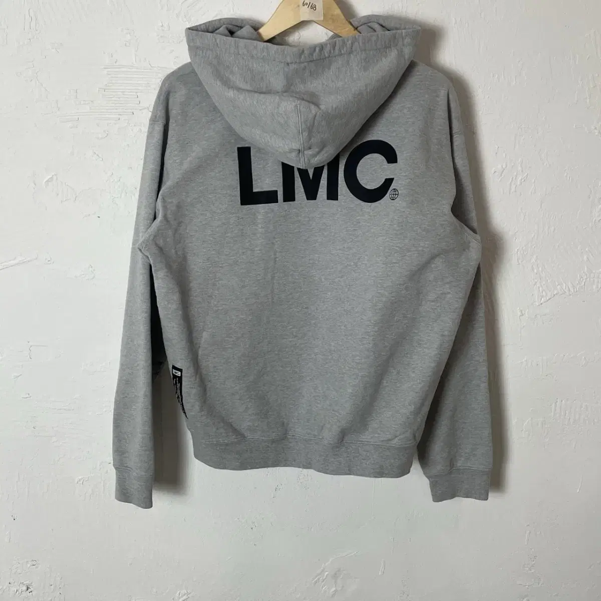 51 상품명: LMC 후드티