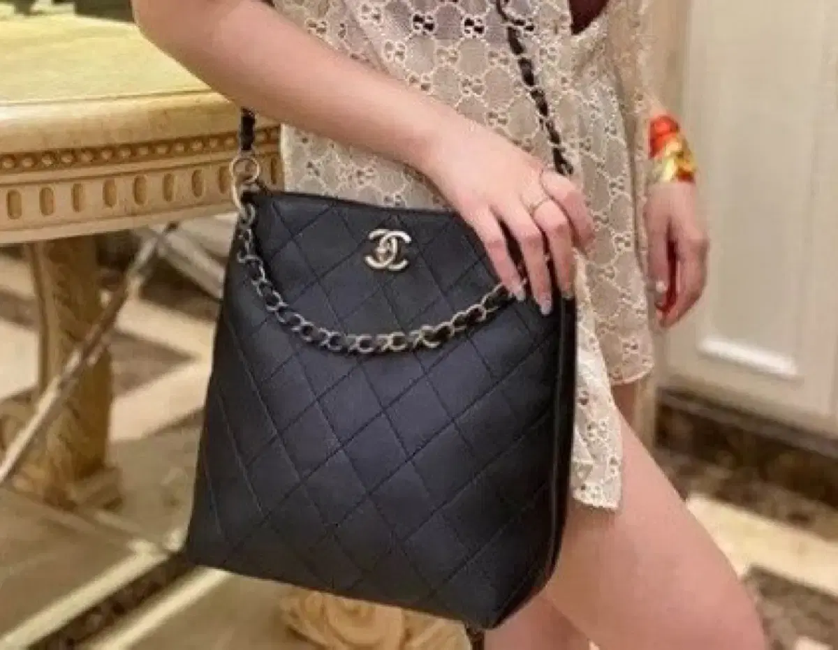 Chanel AS1460 Caviar Hobo Handbag Bag is the only one for sale in Korea.