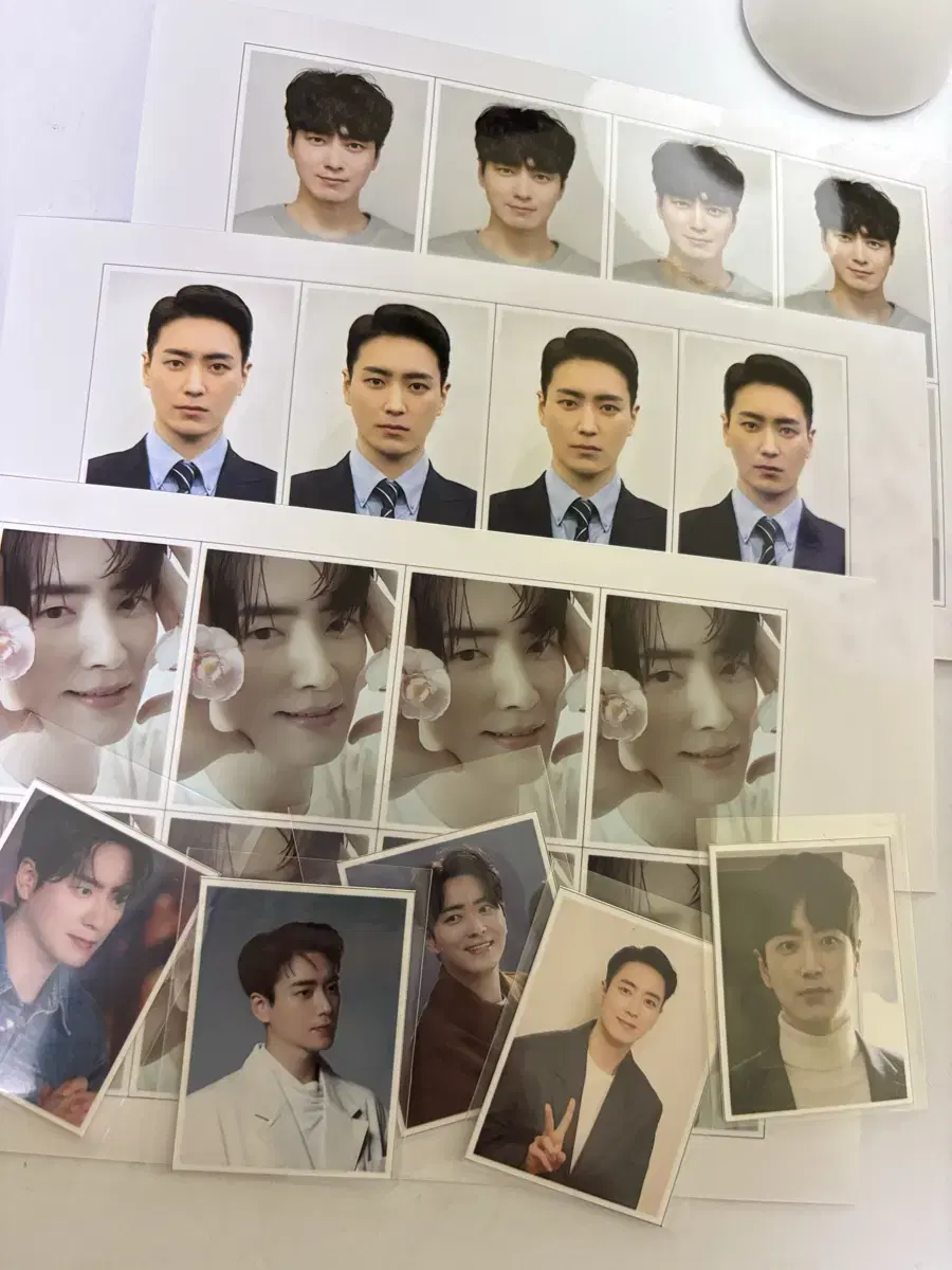 junhyuk ID photo sell