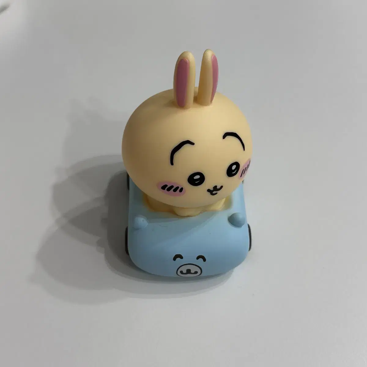 Munchkin Sofby Usagi Car Figure