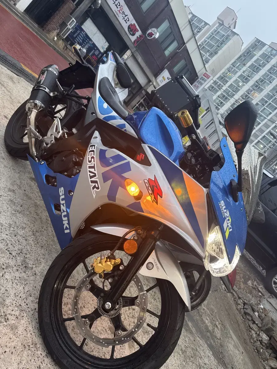 Gsx r 125 요시무라 풀배기