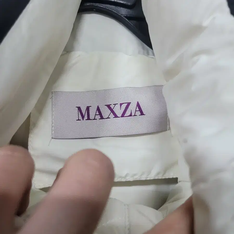 MAXZA 마쟈 하이넥 후드 덕다운 조끼 패딩