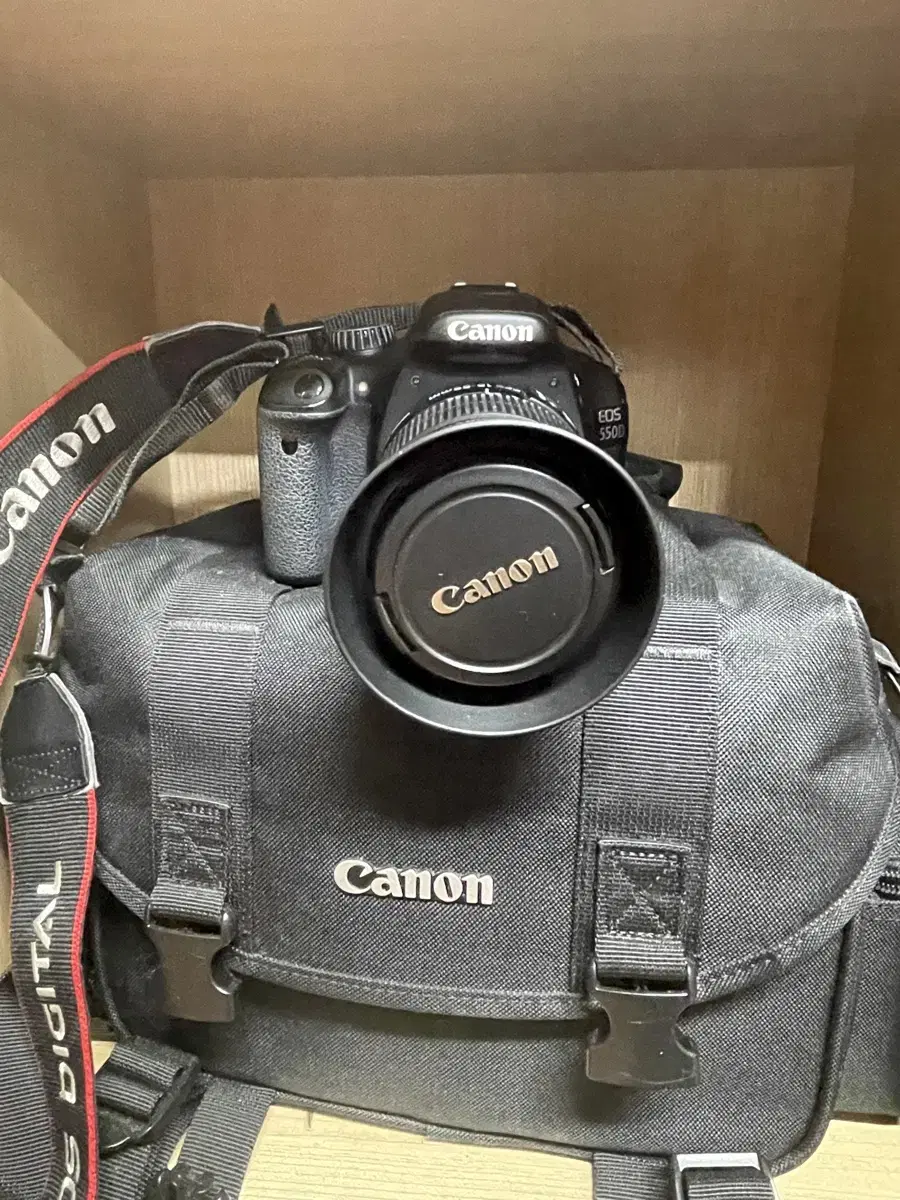 Canon 550D DIGICAM Quick sale