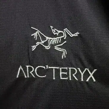 Arcteryx 아크테릭스 아톰 LT 자켓 블랙 M (100)