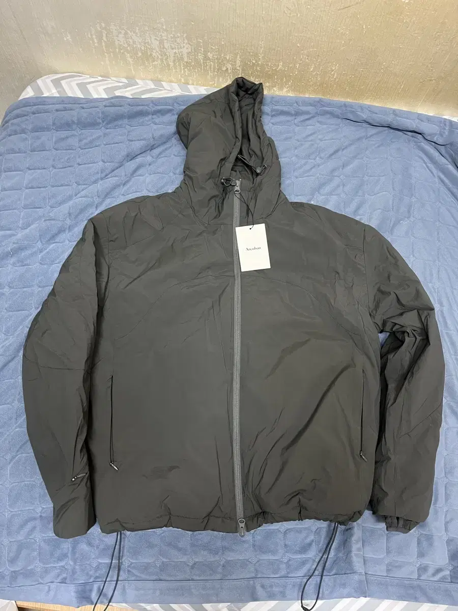 [2] Arvahn Light Shell Padded Jacket Brown