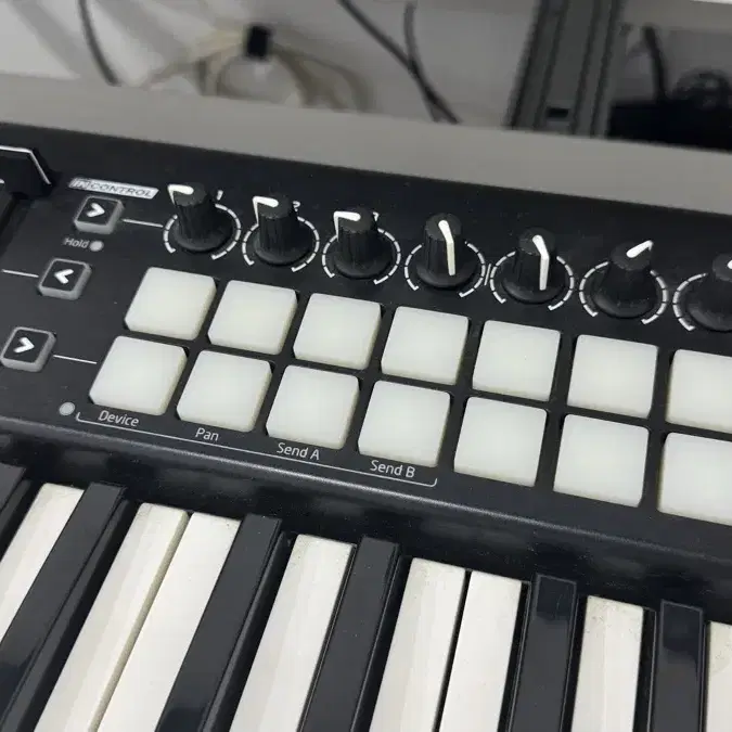 novation Launchkey 49 노베이션 런치키 49건반