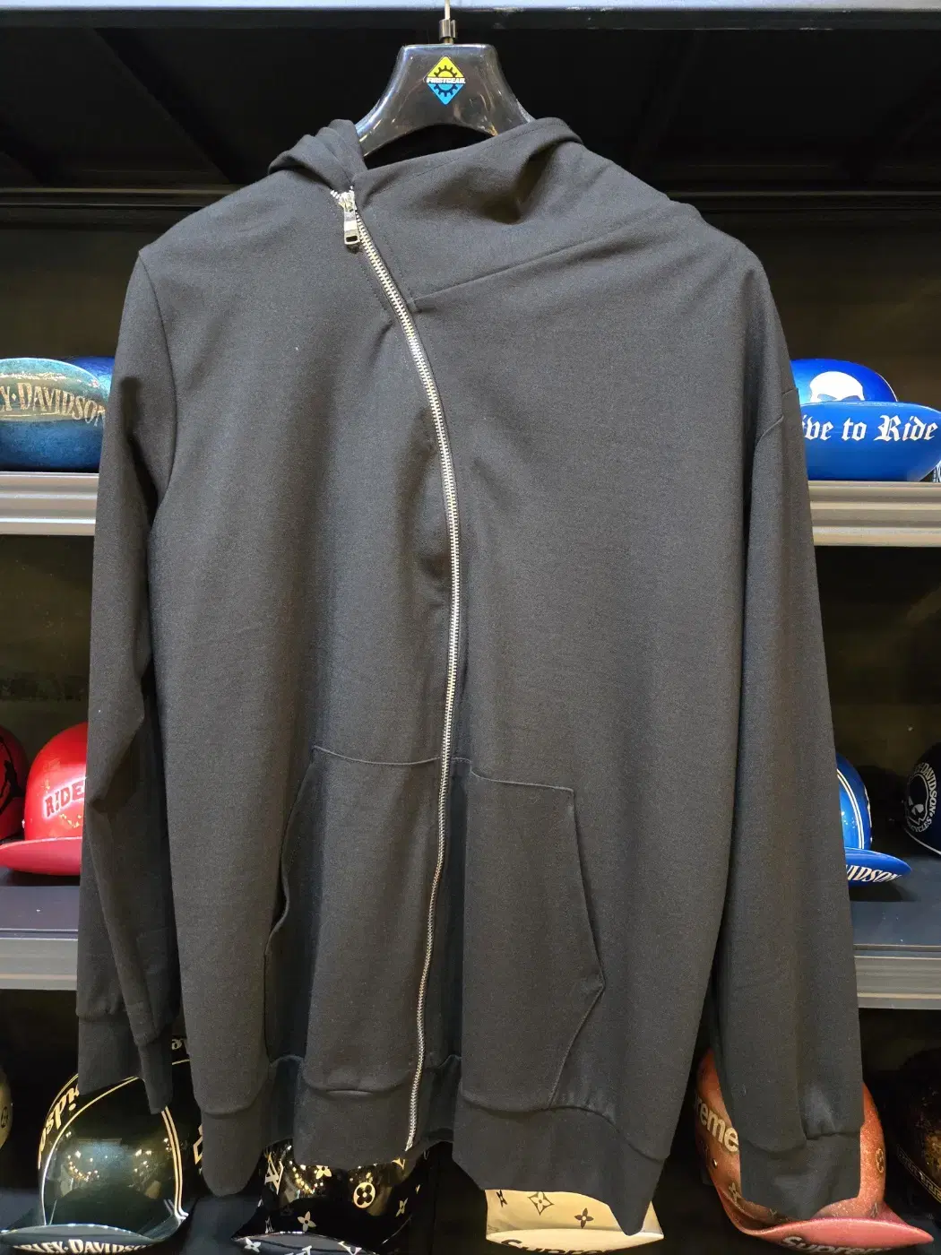 Unbalas Hood Zip Up