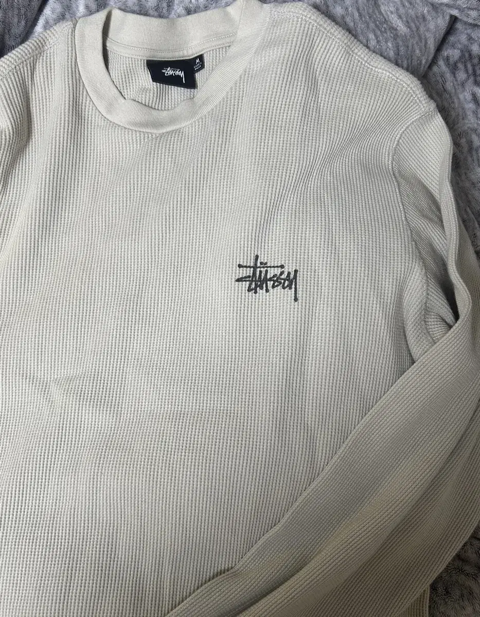 Stussy Basic Stock Long Sleeve Dermal (Bone/M)