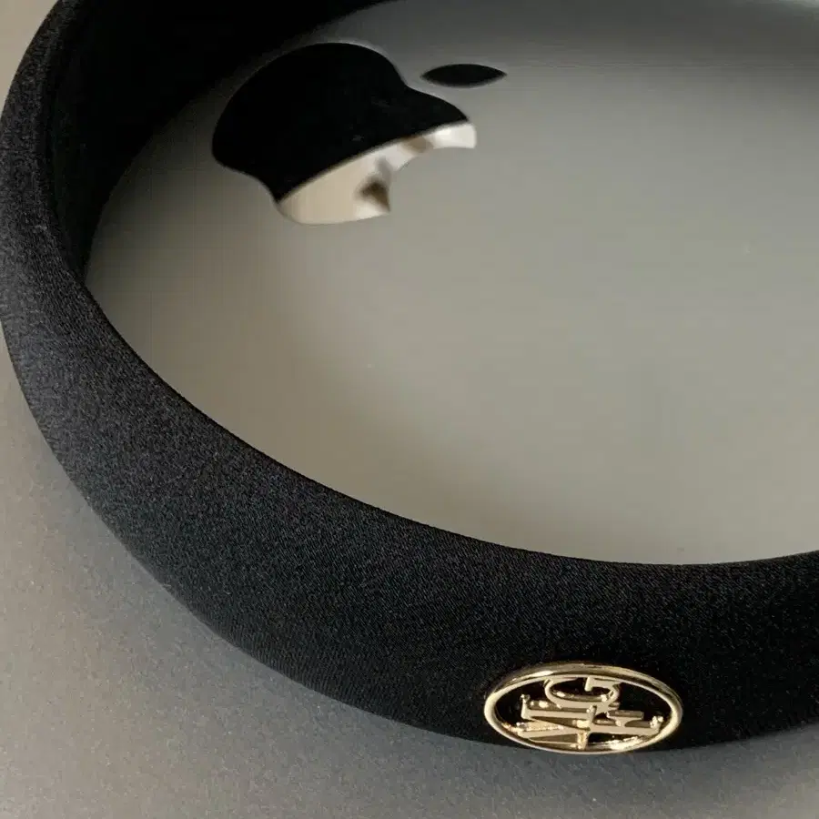 마리떼 CIRCLE LOGO SATIN HAIR BAND black