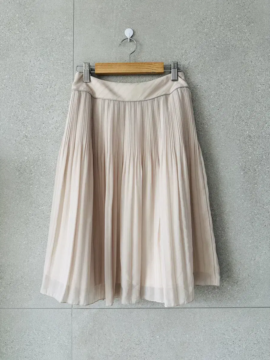 Chiffon pleated skirt Anise light beige