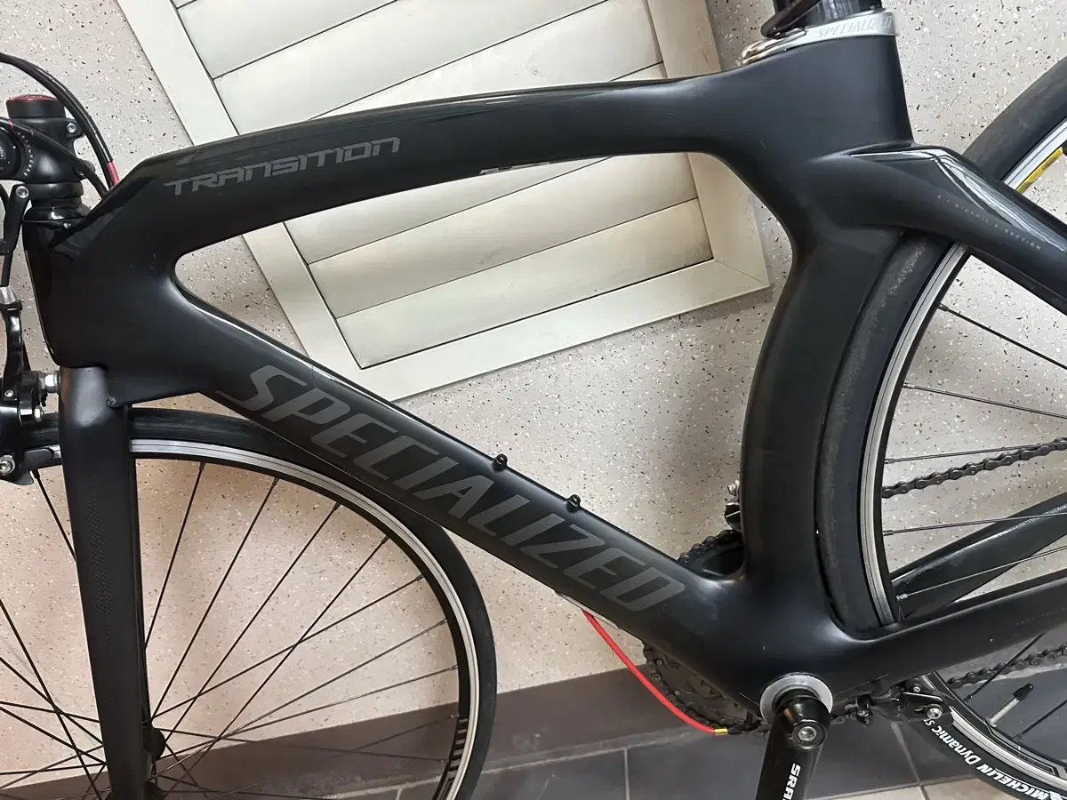 Specialized Transition TT flagship fixie-coverable road bike