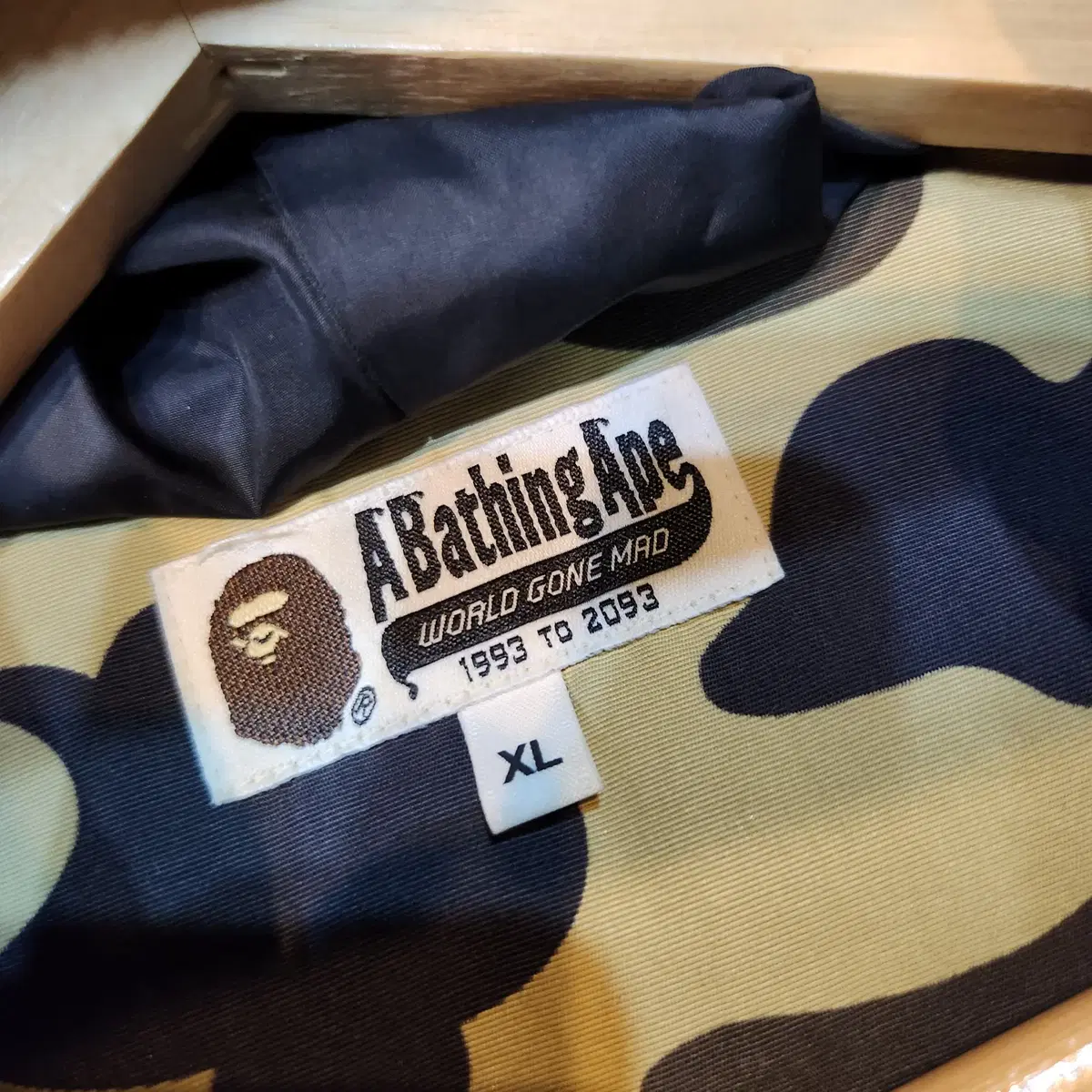 Bape 베이프 1st 카모 구스다운 패딩 XL 황계