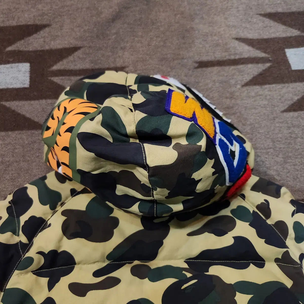 Bape 베이프 1st 카모 구스다운 패딩 XL 황계