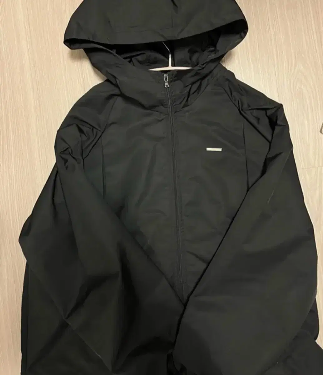 미세키서울 Hoodie windbreaker jacket 바람막이