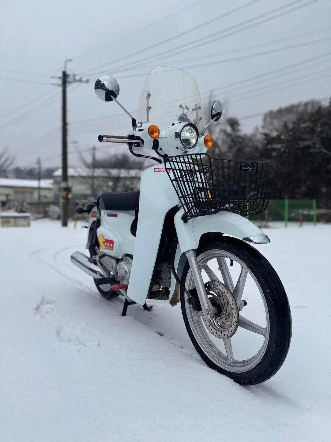 슈퍼커브110 23년식 2400Km 판매중입니다.