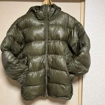 마운틴 이큅먼트 다운재킷 파우더 듀베 UK의 S