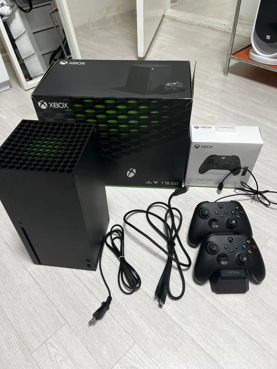 (풀박)Xbox Series X 1TB SSD 컨트롤러 2개 세트