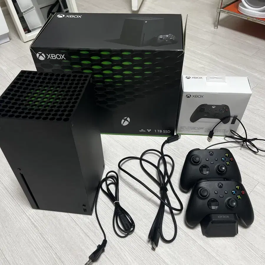 (풀박)Xbox Series X 1TB SSD 컨트롤러 2개 세트