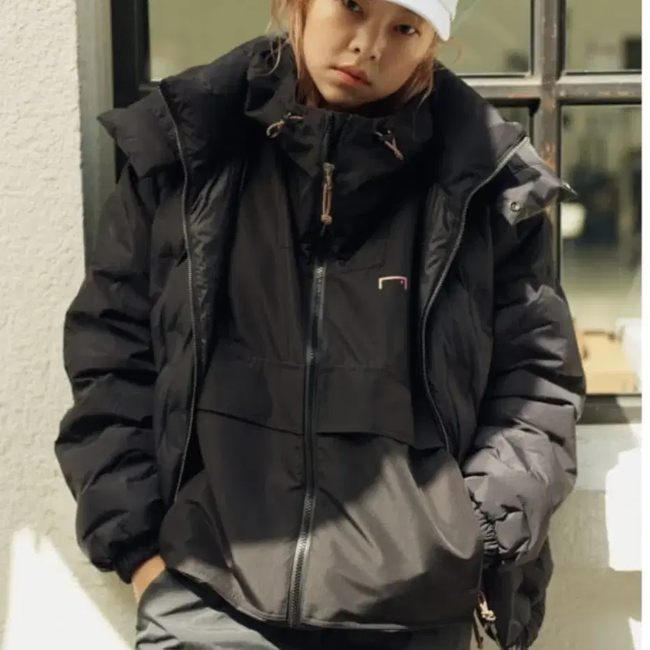 골스튜디오 CIRCLE EMBO RDS DOWN JACKET