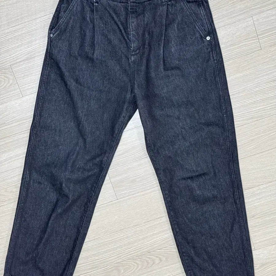 [1] 러프사이드 drape denim pants black