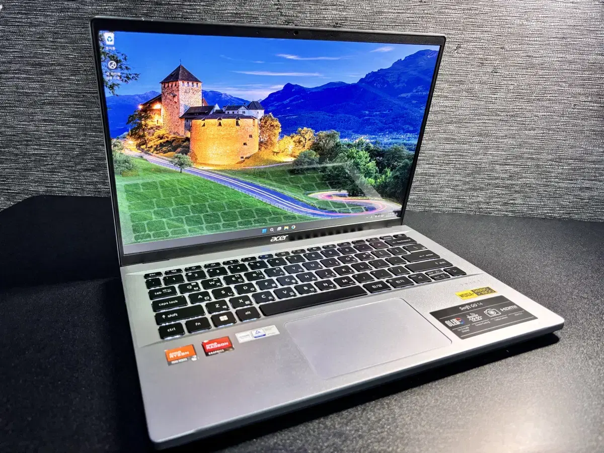 Acer Swift Go 14 노트북 (풀박스)