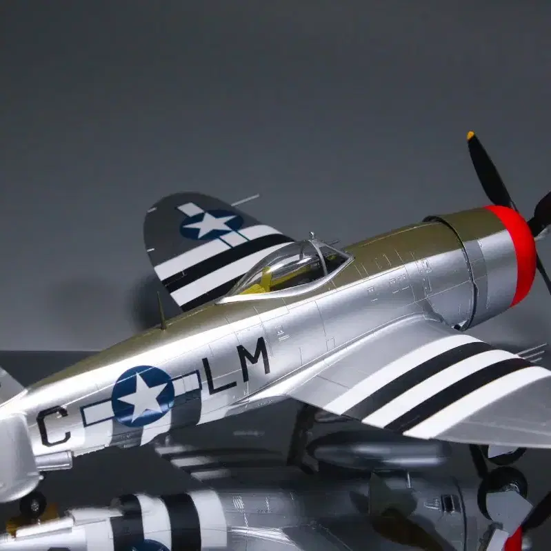 1/48 P-47