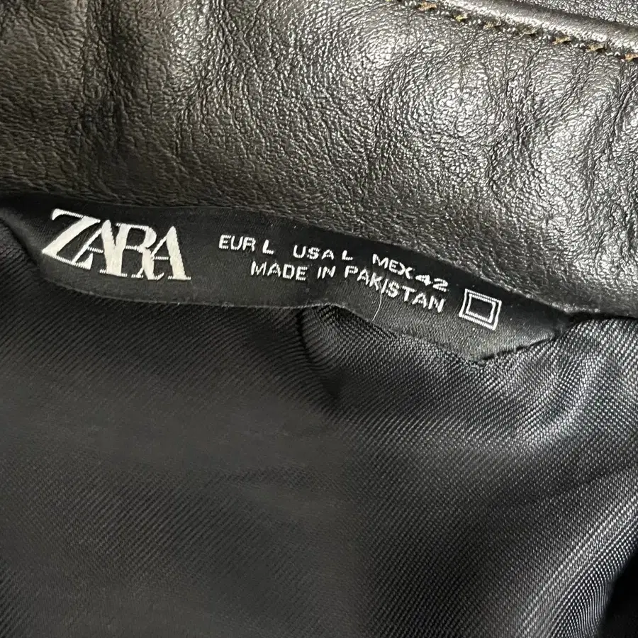 ZARA 포켓 레더 자켓 L 5479/300/716