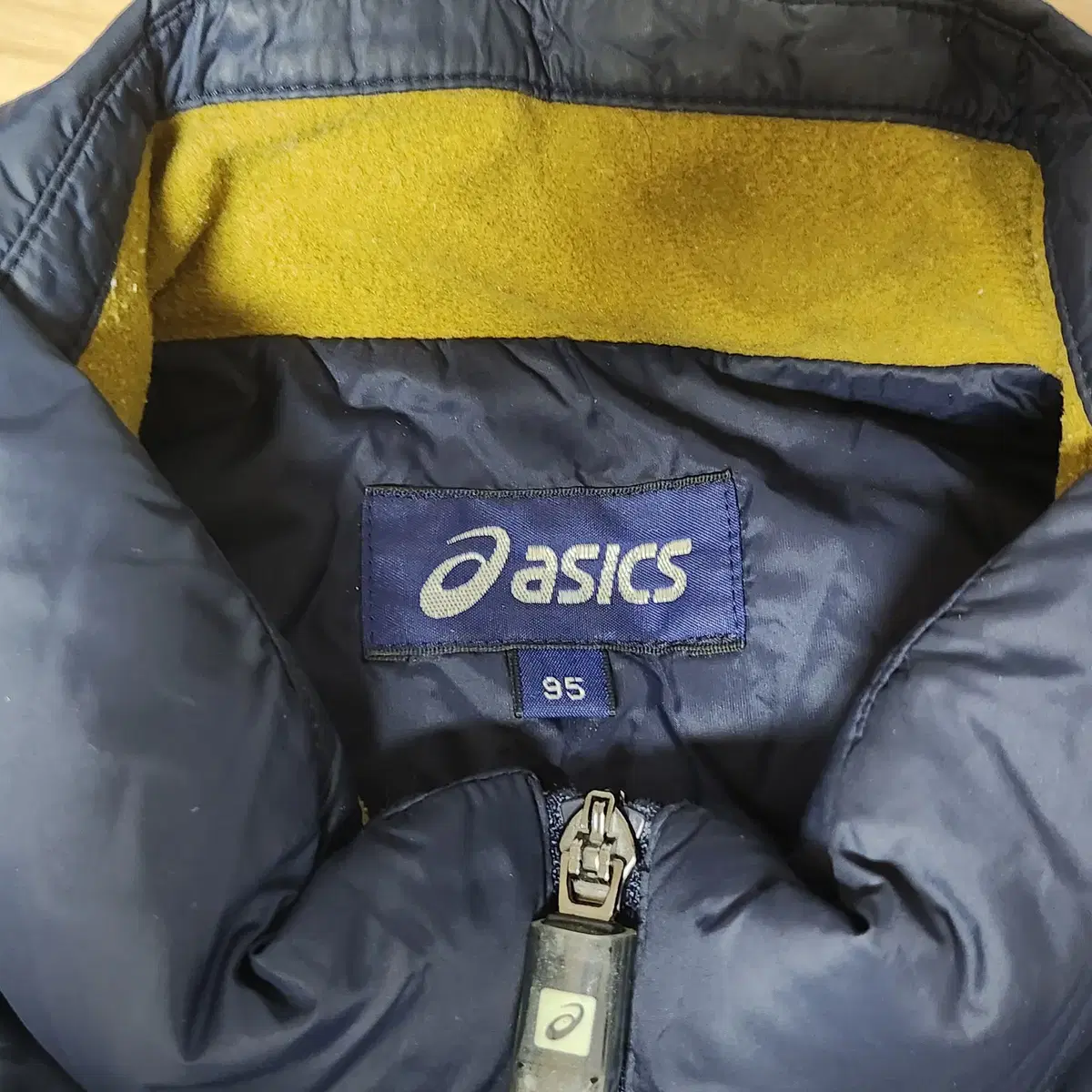 ASICS   덕다운 패딩조끼  (95)