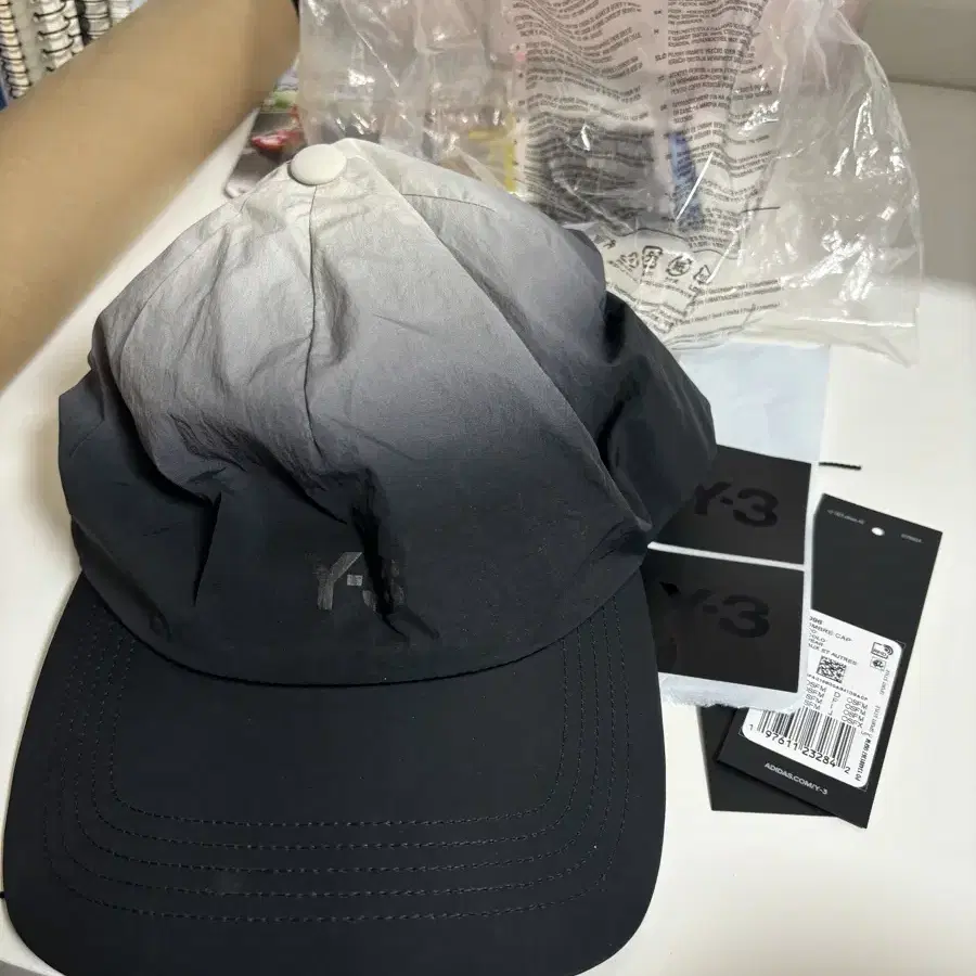 Y-3 옴브레 OMBRE CAP