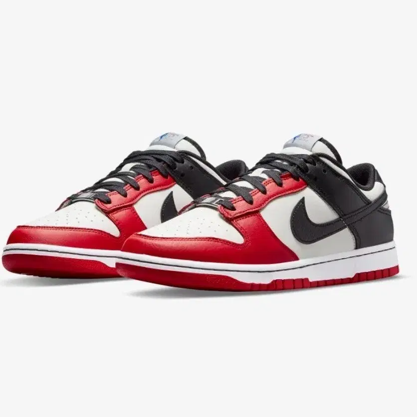 Nike x NBA Dunk Low Retro EMB Black,Red