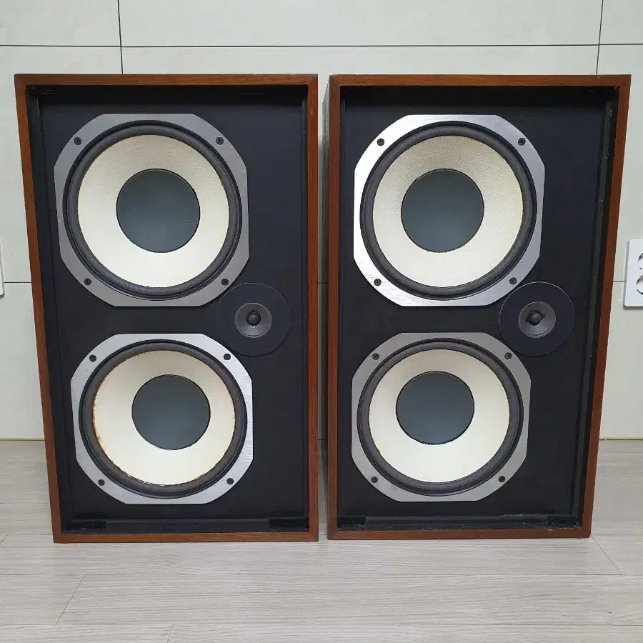 JBL 랜서 77 스피커