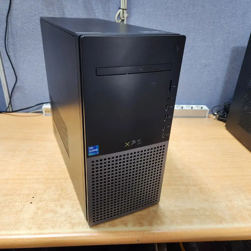 DELL D30M_i7 12700 게임용본체 판매합니다.