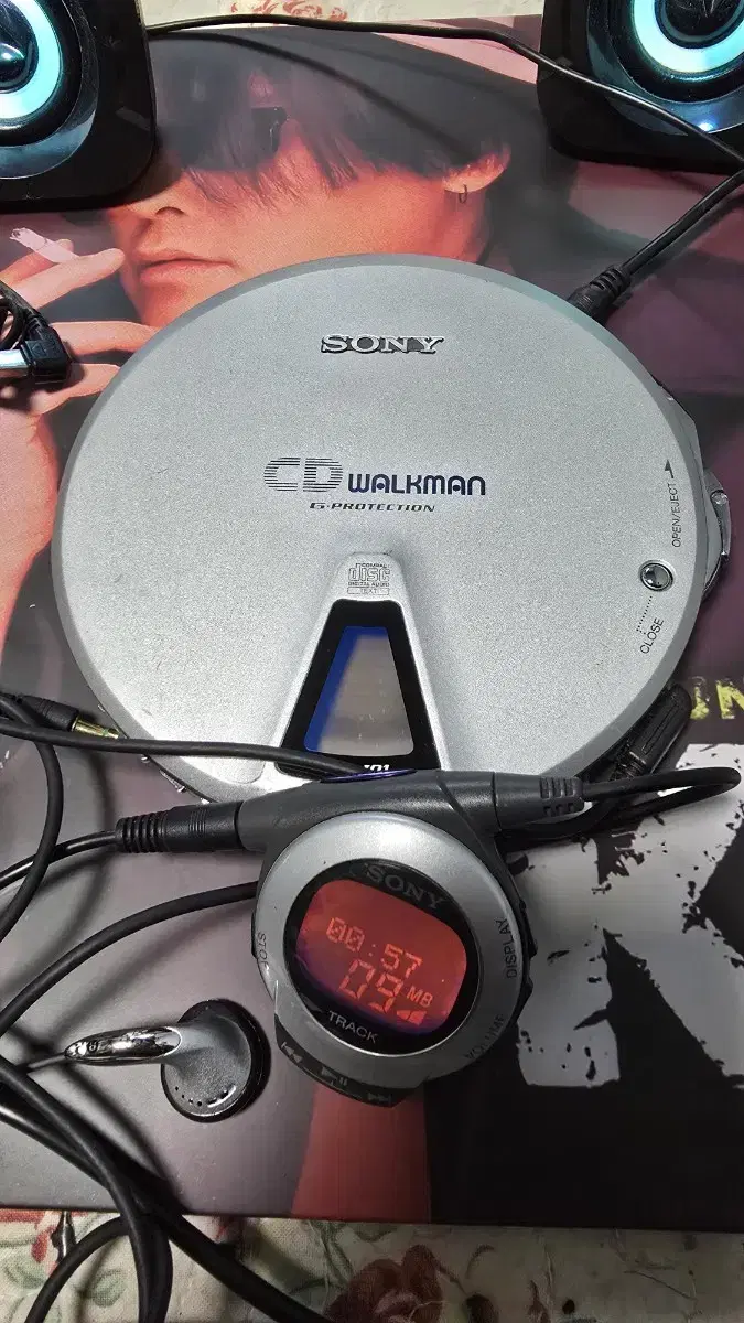 소니 cdwalkman D-e01.