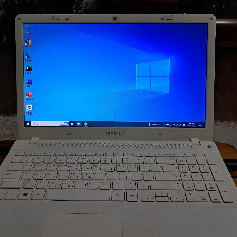 삼성 15.6" 노트북 8GB, SSD128GB, WINDOW10