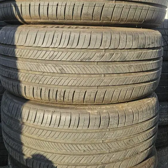 중고 미쉐린 255/40R21 & 2554021 타이어 4개