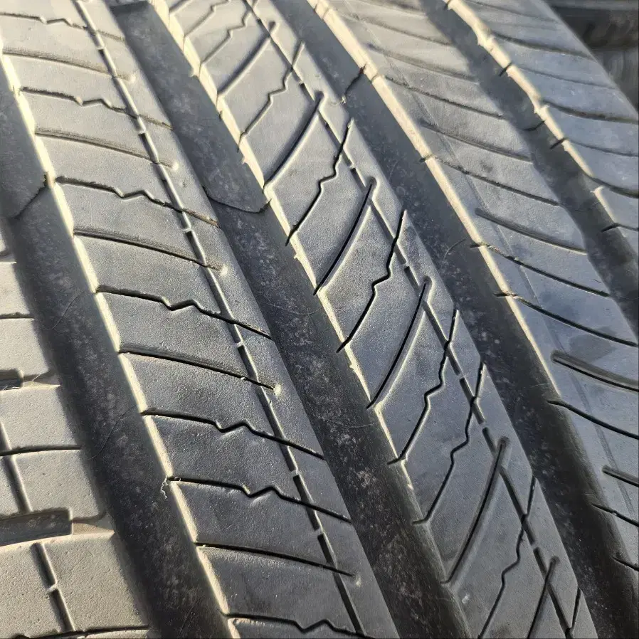 중고 미쉐린 255/40R21 & 2554021 타이어 4개